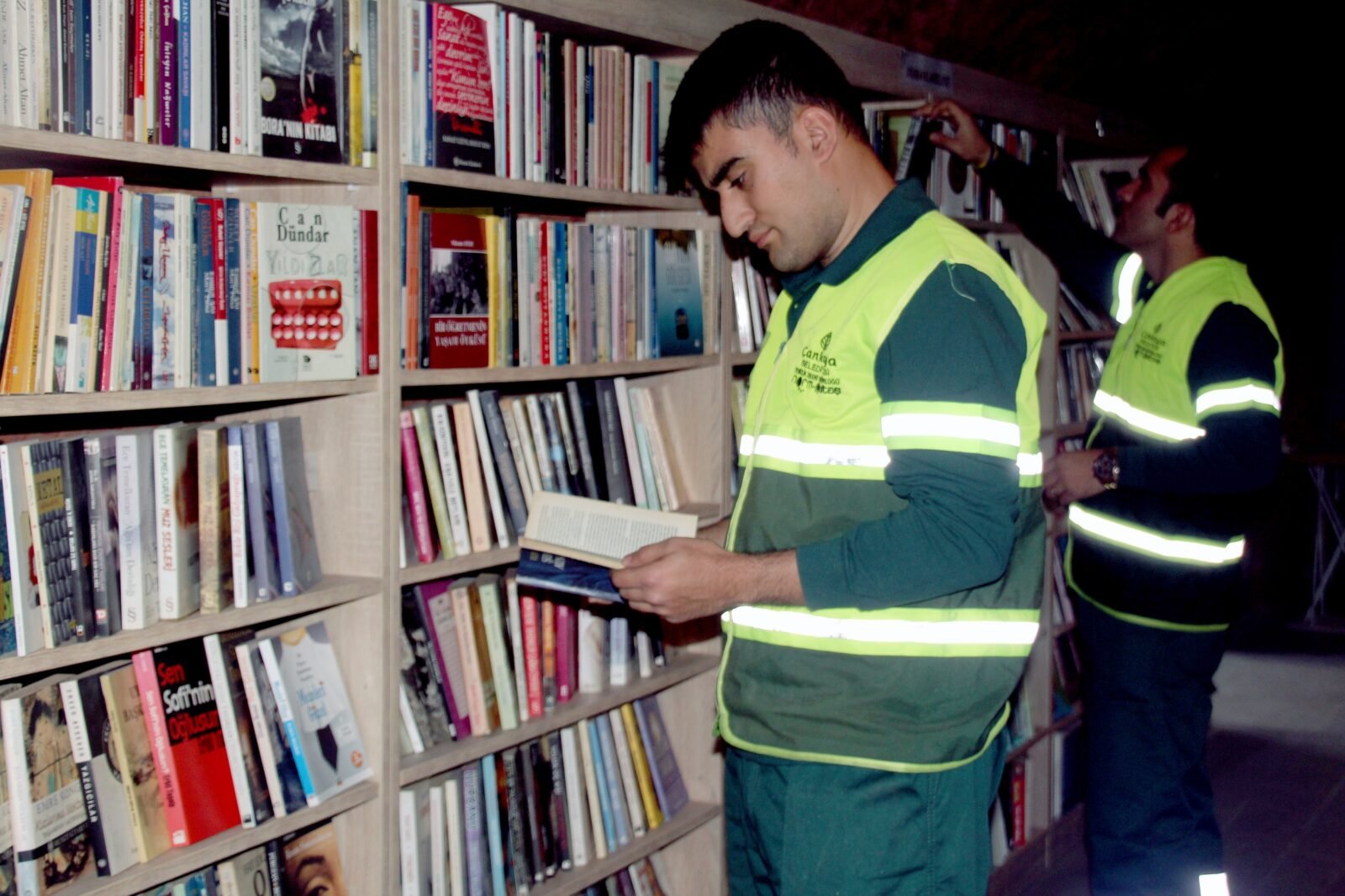 Garbage men library Ankara
