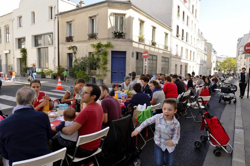 République des Hyper-Voisins